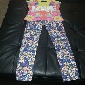 Girls size 10/12 floral Justice outfit